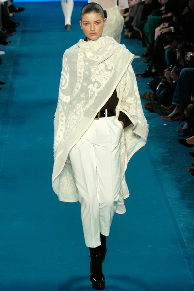 Look 23